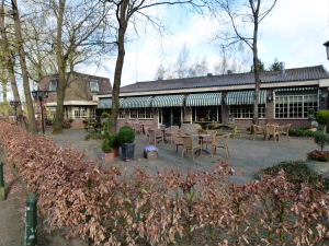 bistro bij de Tolplas